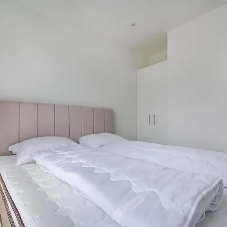 Eco-lodge 29 *
